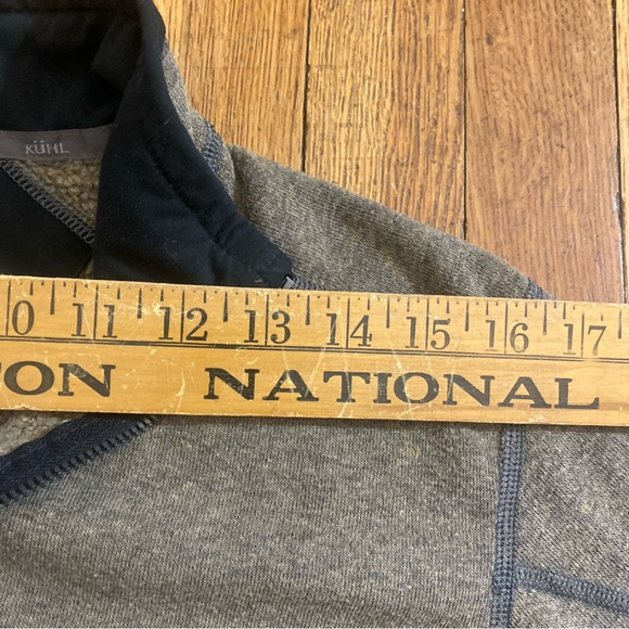 Kuhl Kashmira Fleece Sweater Jacket Men’s Small 1/4 Zip Gray Black Logo - Picture 9 of 14